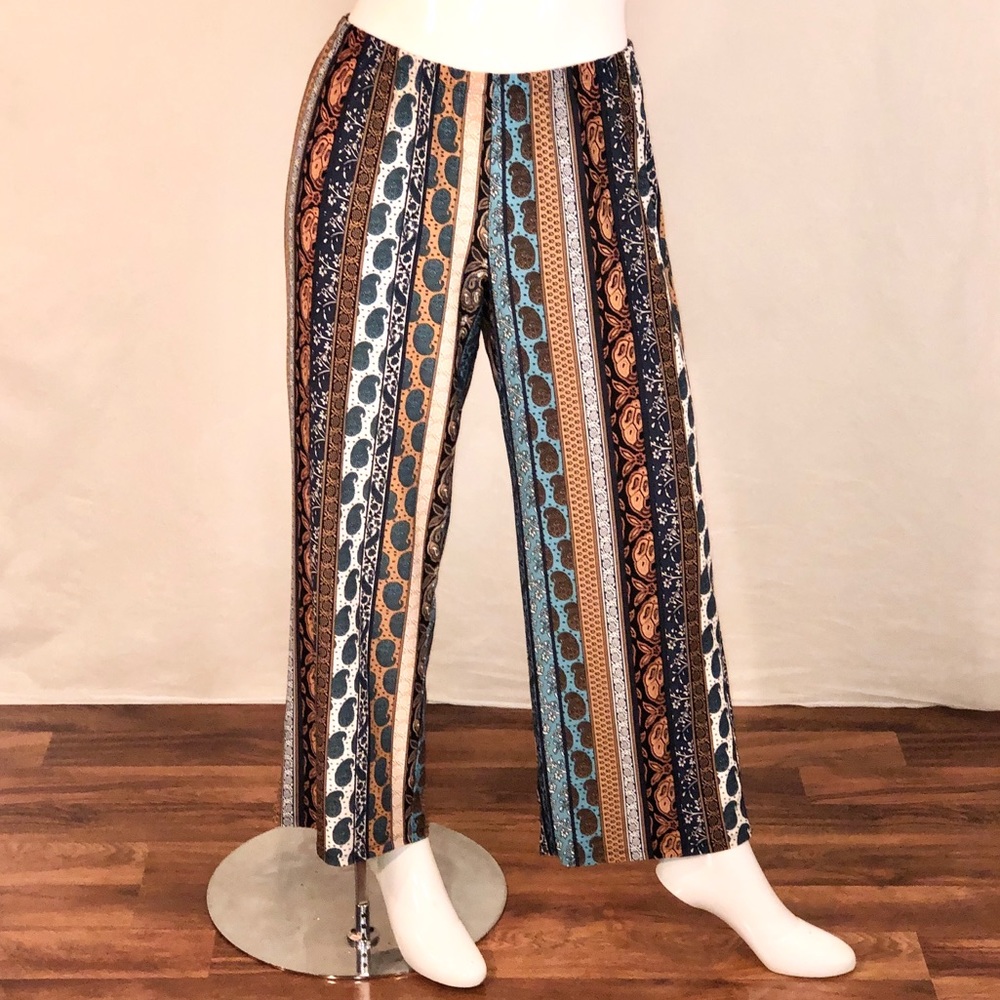 2/$10 💛Melissa Paige Paisley Print Palazzo Pants